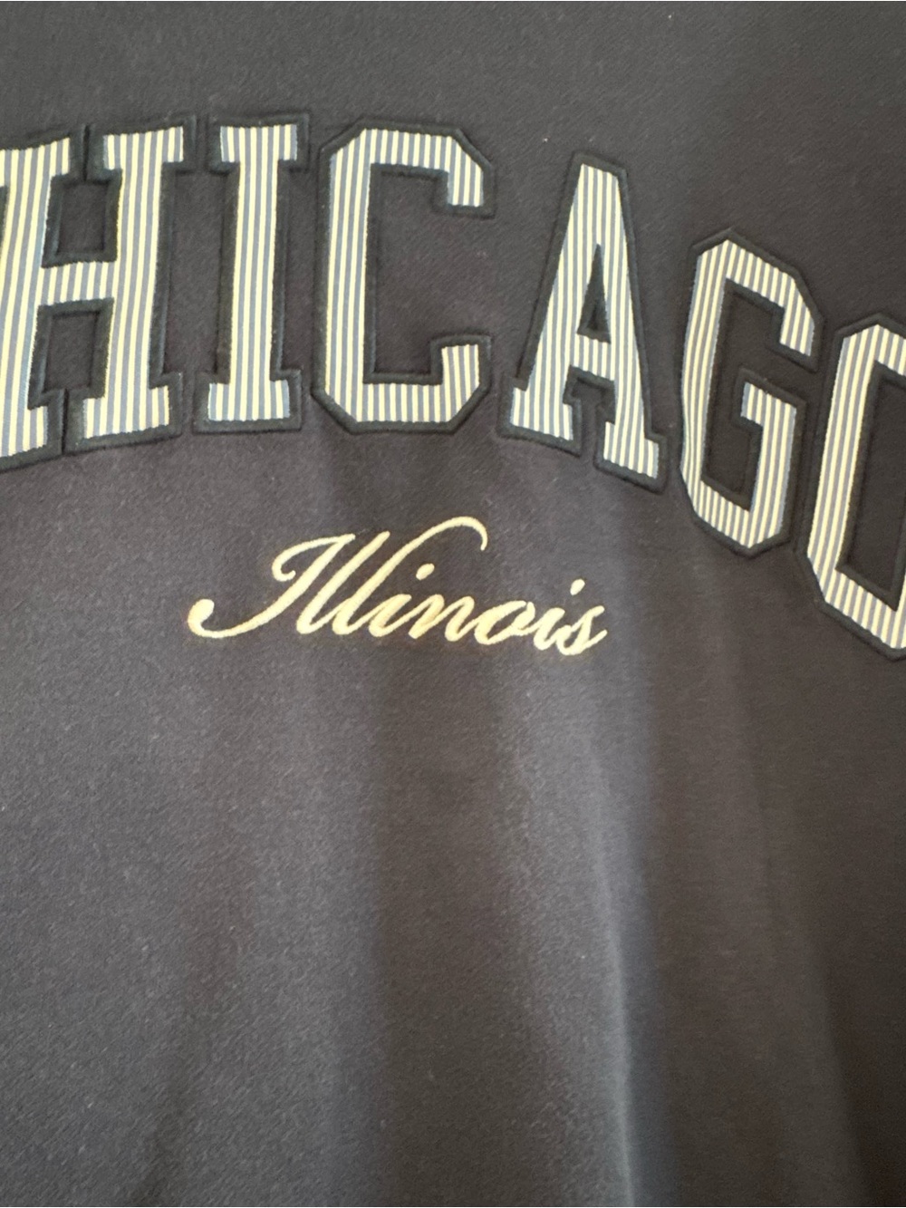 Chicago Abercrombie Sweatshirts - Picture 5 of 5